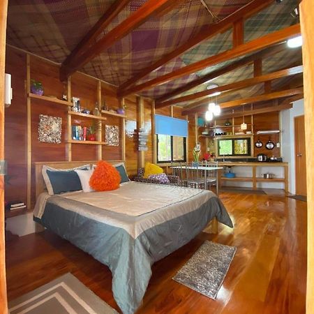 Chue&Larry'S Beachside Homestay Libagon Exterior foto